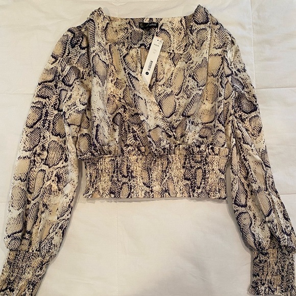 Aqua snakeskin top - Picture 1 of 3